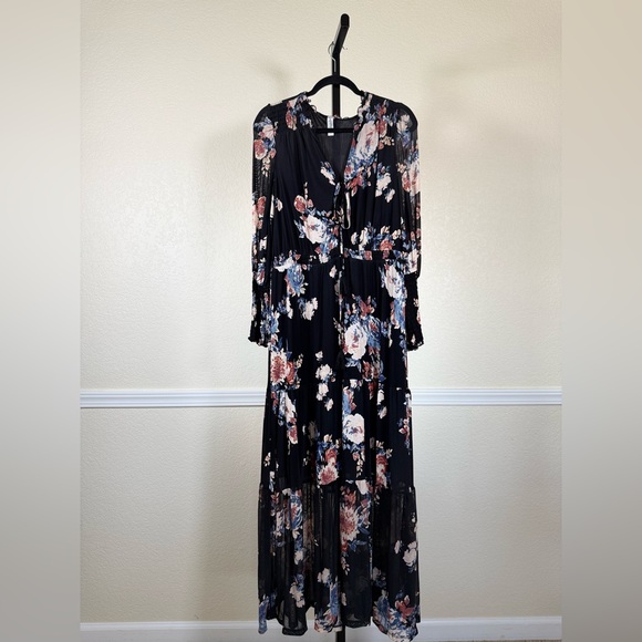 American Rag Dresses & Skirts - American Rag Large Black Floral Dress Sheer Sleeve Boho Maxi Vintage Chic Long